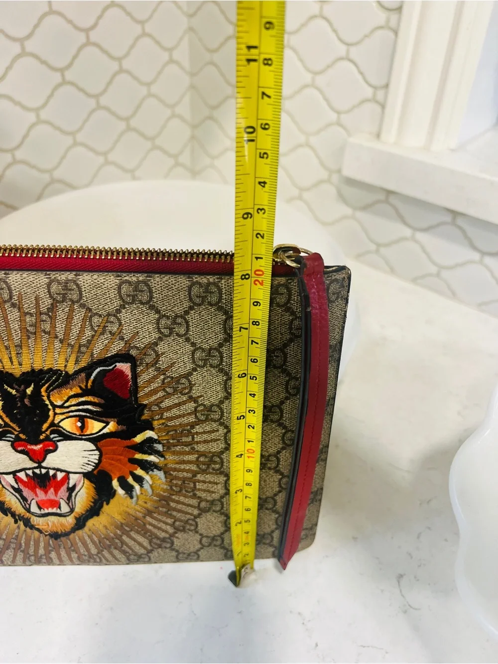 Gucci GG Supreme Canvas Tiger Head Pouch in Beige with Yellow & Red COA